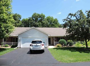 2690 Havenwood Dr UNIT B, Oshkosh, WI 54904
