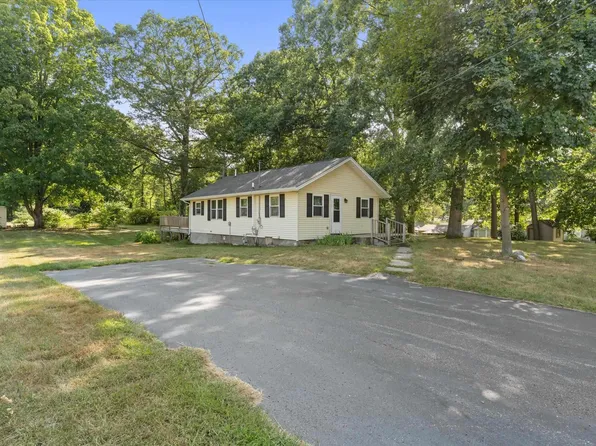 10398 Neely St, Osceola, IN 46561