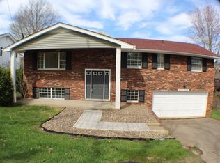 1201 E Pea Ridge Rd, Huntington, WV 25705