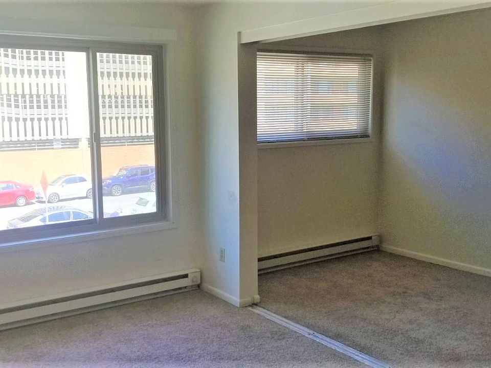2nd image of 4555 15th Ave NE #206