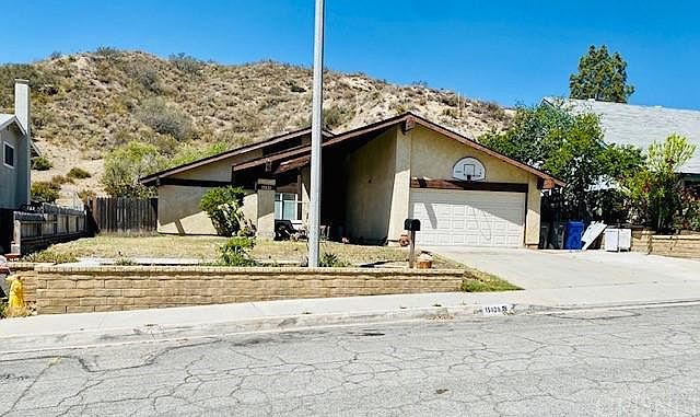 1st image of 15020 Daffodil Ave