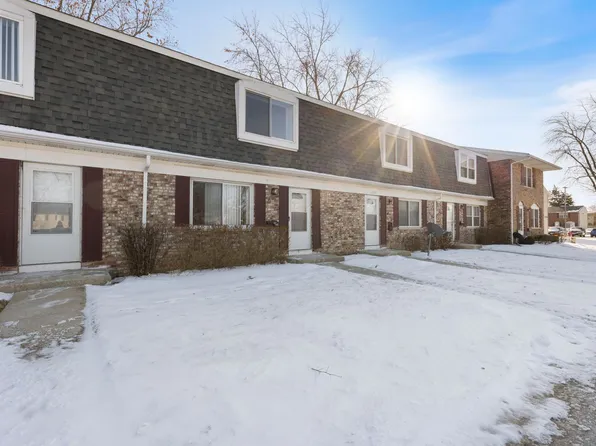 1533 McKool Ave, Streamwood, IL 60107