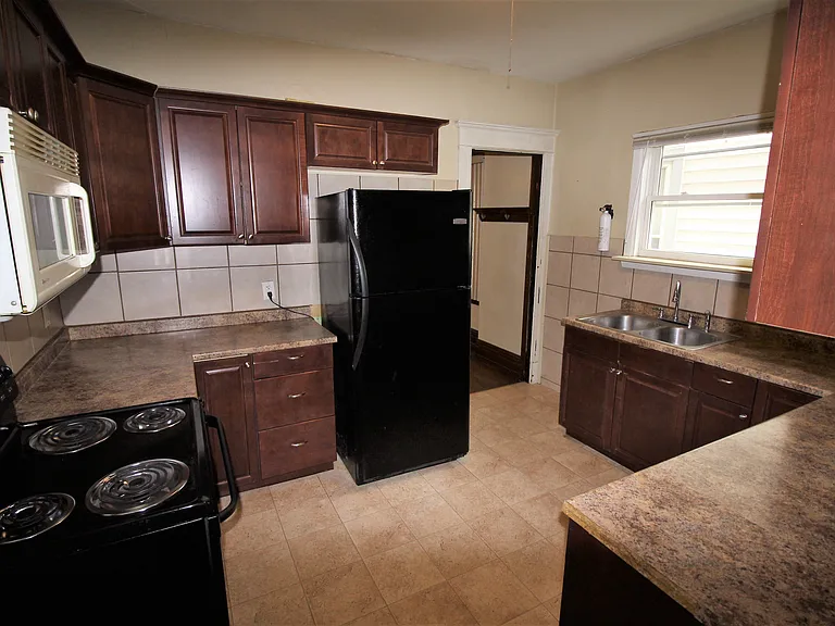 159 Blaine Ave #1 — Photo 1
