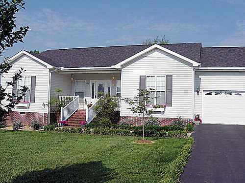 1st image of 675 Eagle Landing Dr