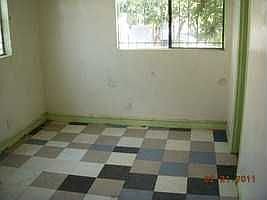 3rd image of 6913 Park Dr