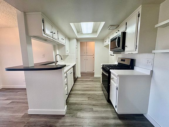 5th image of 1219 S Alta Vista Ave #207