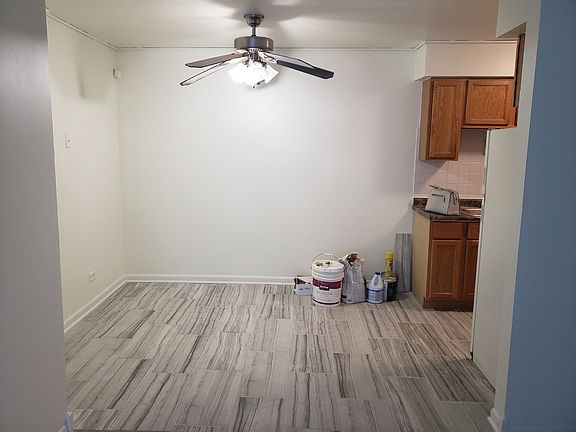 4th image of 13713 S Stewart Ave APT 1E