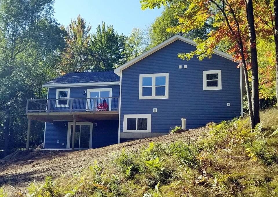 9707 Center Ln, Stanwood, MI 49346 Zillow