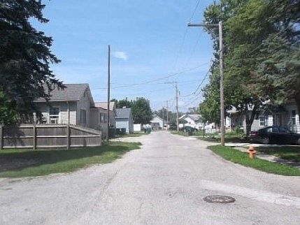 4th image of 1208 Watson St