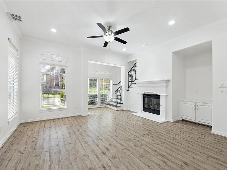 13639 Brookbluff Ln — Photo 5