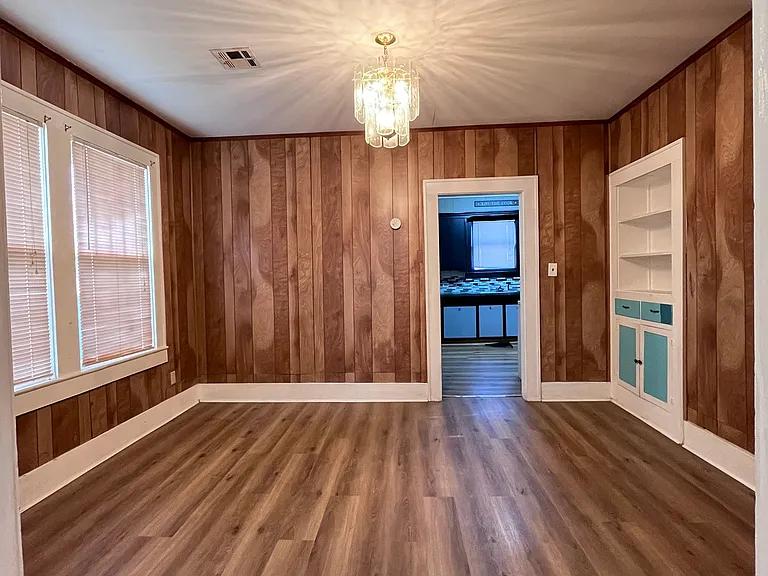 800 Clifton Ct — Photo 7