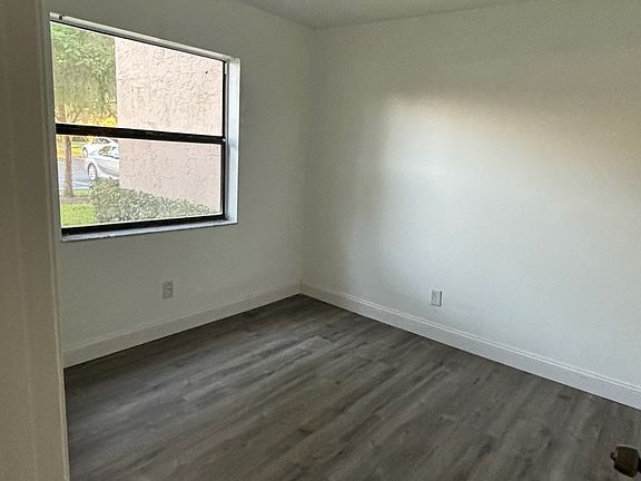 5th image of 15813 W Waterside Cir #3