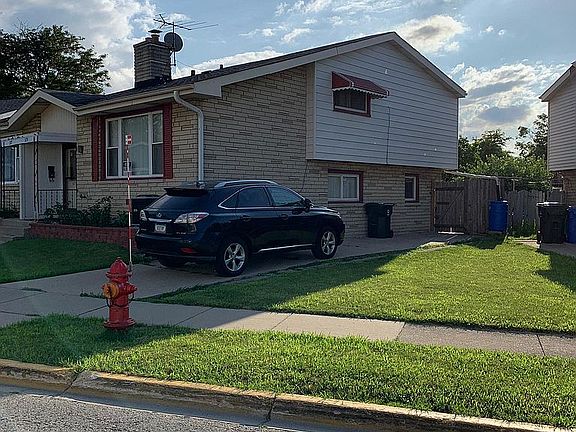 2nd image of 379 Dover Dr