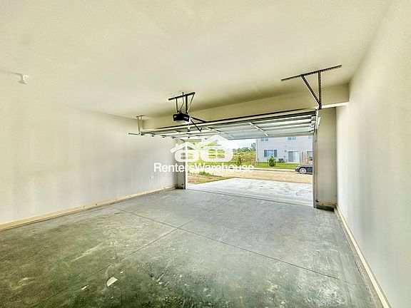 4th image of 7000 Lake Ridge Ave Unit 27