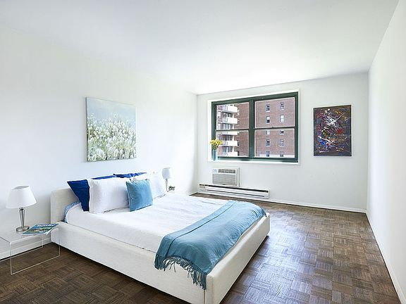2nd image of 684 Washington St APT 4C