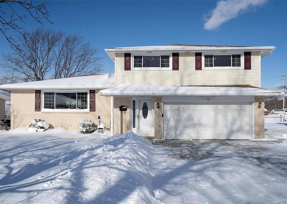1st image of 30 Diane Dr