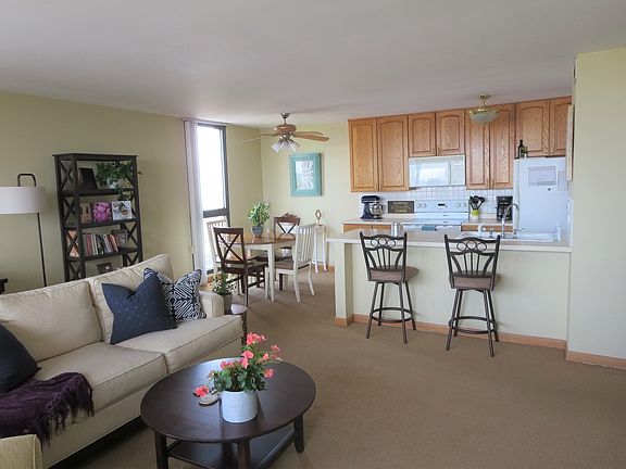 3rd image of 1540 N Lasalle St #1105