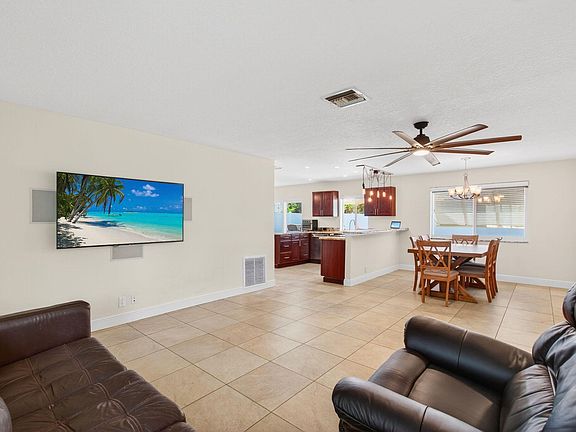 2nd image of 4712 Ellwood Drive