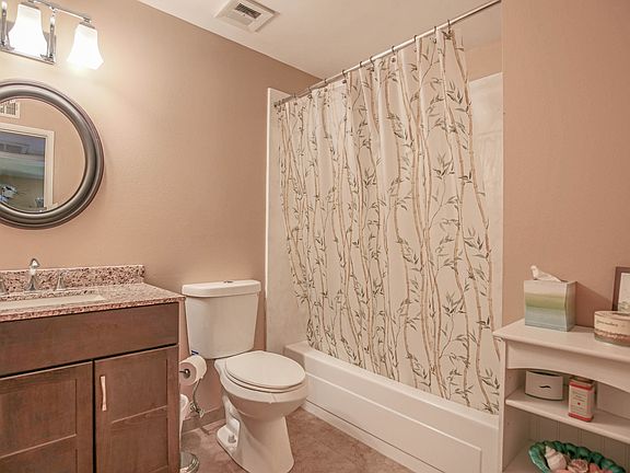 5th image of 1623 W Wood Dr