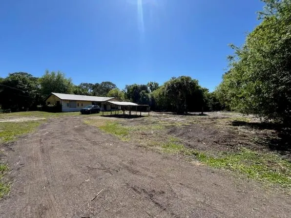 9005 SW Kansas Avenue, Stuart, FL 34997