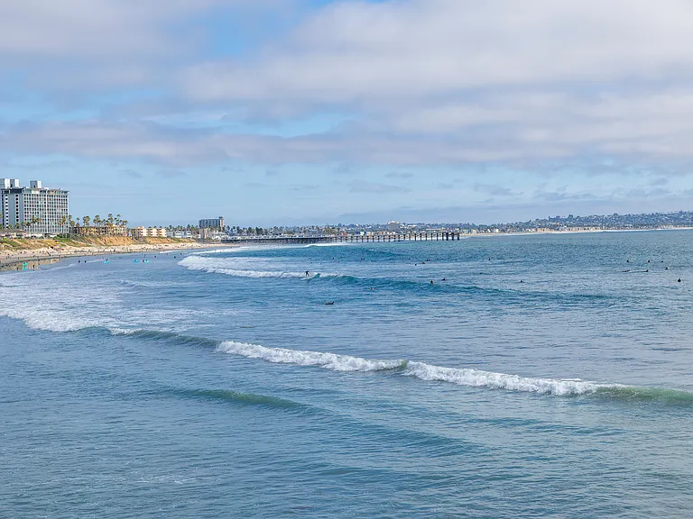 North Bird Rock Beach - 7 minute walk (.3 miles) View of Pacific Beach Pier