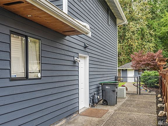 3rd image of 13414 Quil Scenic Dr