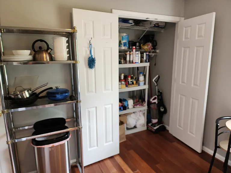 University Dr — Photo 20