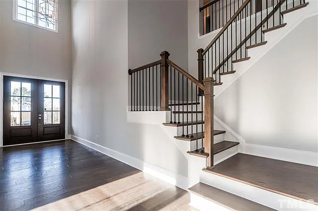 201 China Grove Ct — Photo 4