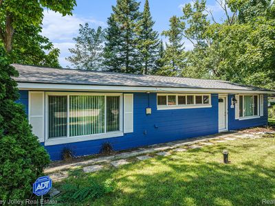 4212 Greendale Ave, West Bloomfield, MI, 48323