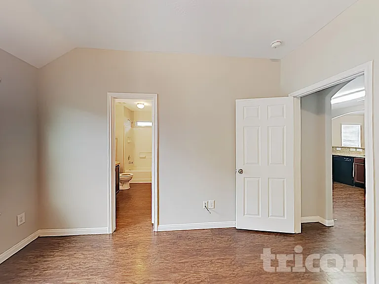 21427 Wilona Way — Photo 6