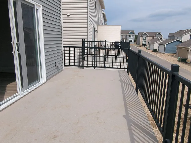 615 Schewe Rd — Photo 19