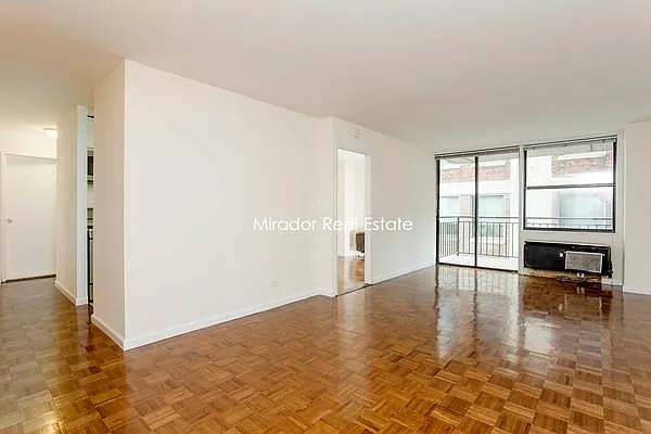 Rented by Mirador Real Estate | media 18