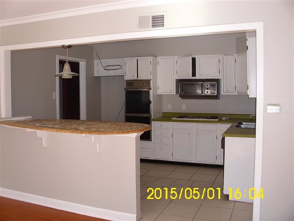 2nd image of 468 N Fernway Rd