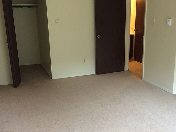 4th image of 2151 Meadow Ln APT 11