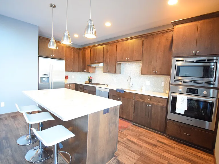 800 Pinnacle Path — Photo 4