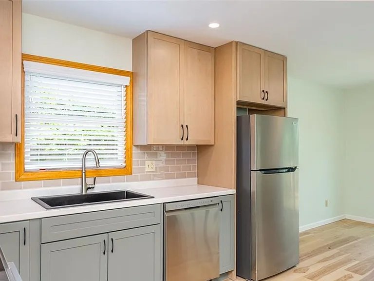 25 Madison Ave — Photo 2