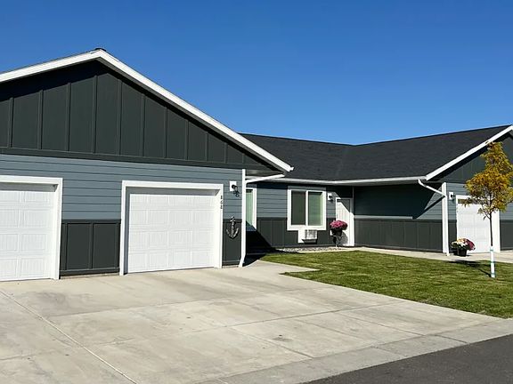 3rd image of 4454 Bruins Way #0a41dcd79