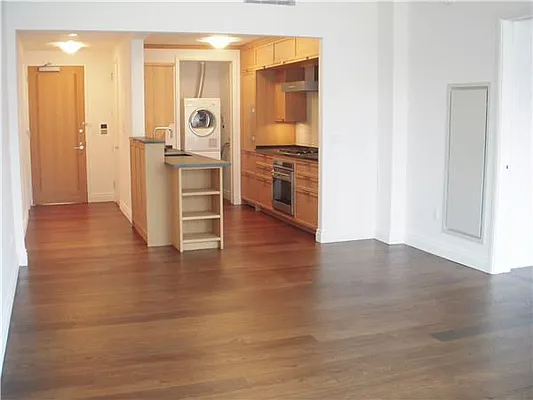 Sold by Maison International | media 17