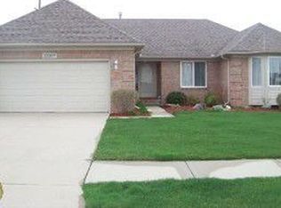 22357 Massey Ln, Macomb, MI