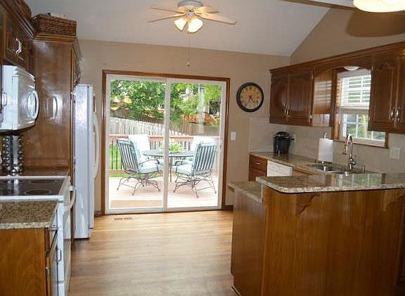 3rd image of 4124 S Marshall Dr