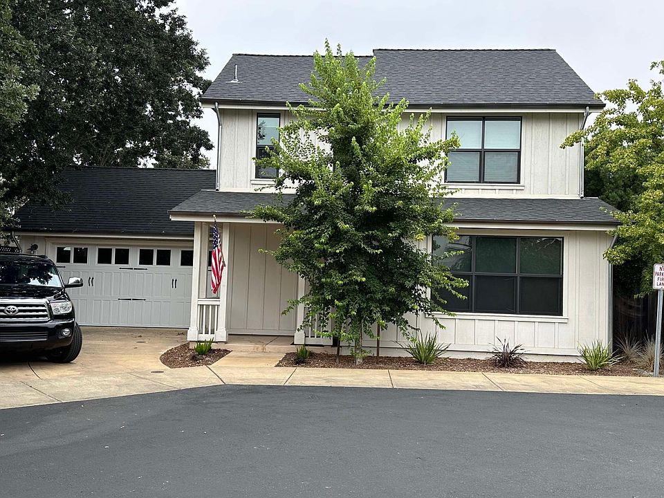 1st image of 306 Hatchery Ln