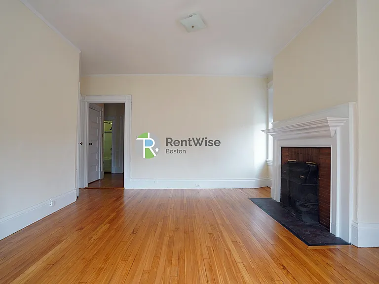 2 Ware St #109U — Photo 3