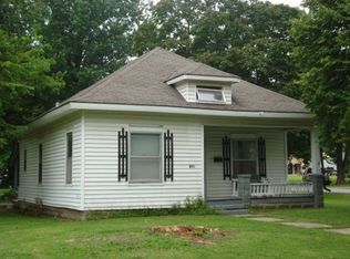 501 S Ozark St, Girard, KS 66743