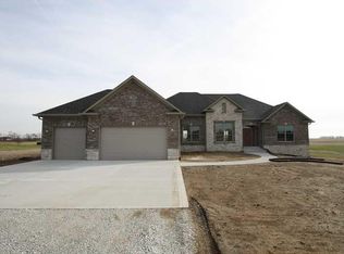 1415 Griffith Rd, Greenwood, IN 46143