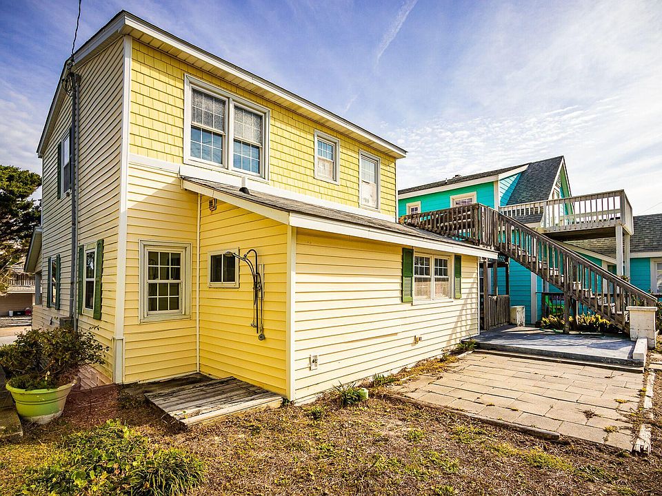 1st image of 210 W Boardwalk Boulevard