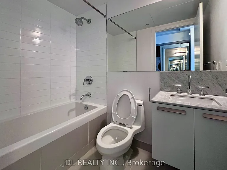 42 Charles St E #2803 — Photo 4