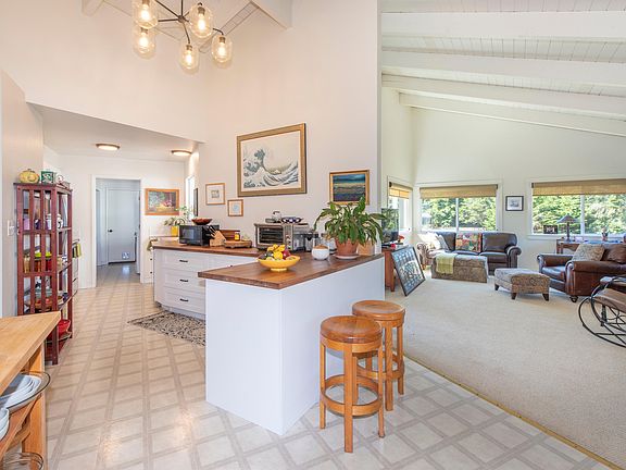 4th image of 45130 Mar Vista Dr