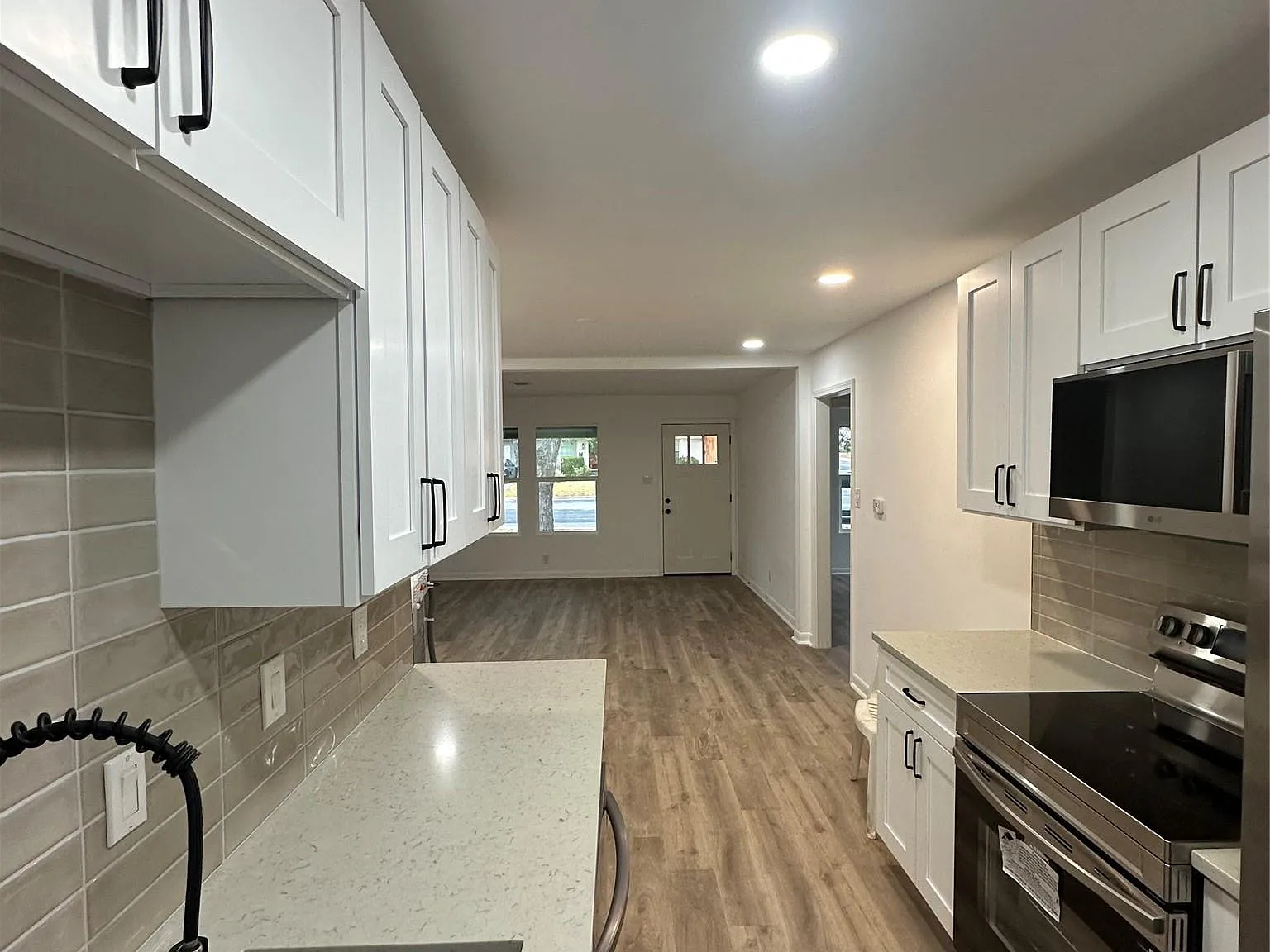 8200 Rockwood Ln — Photo 2