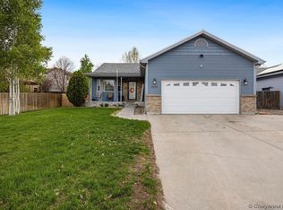1220 Gettysburg Dr, Cheyenne, WY 82001