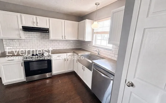 6326 Pompano St — Photo 3
